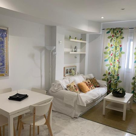 Apartamento Triana Apartment เซบีญา ภายนอก รูปภาพ