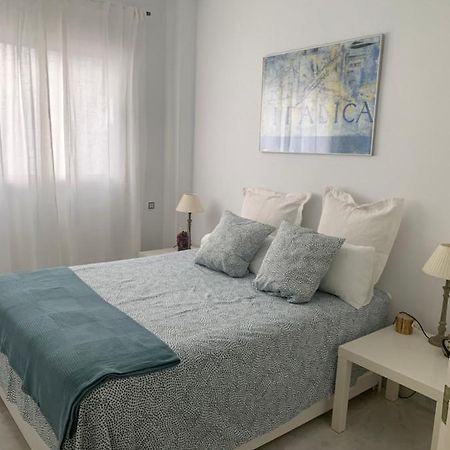 Apartamento Triana Apartment เซบีญา ภายนอก รูปภาพ